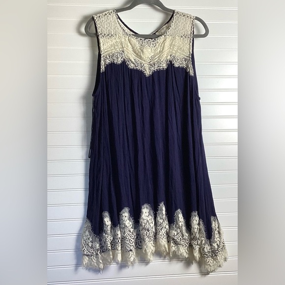 Umgee Sleeveless Lace Mini Dress cream and Blue Size 2XL - Picture 1 of 7